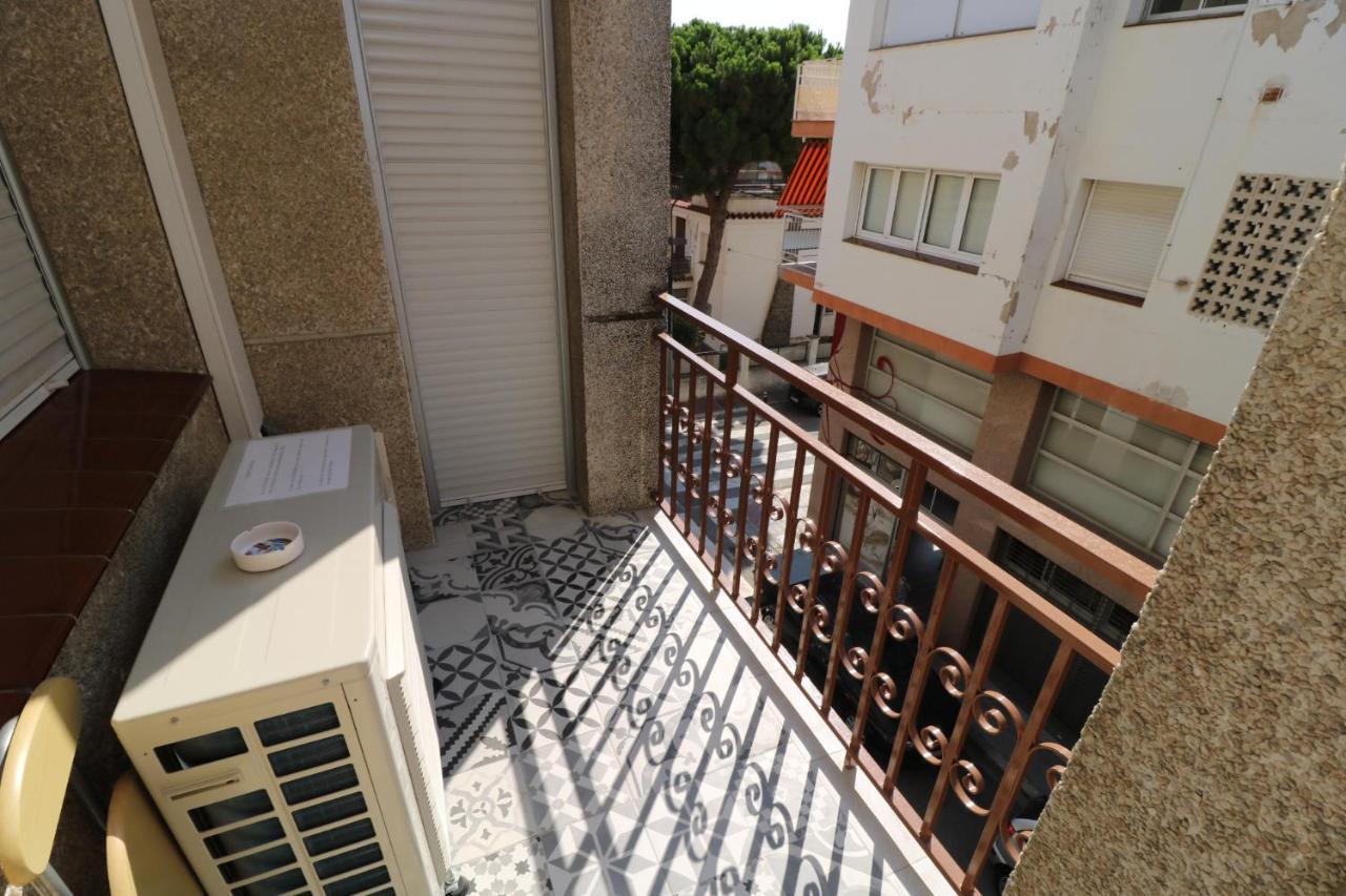 Frances Masiá Rosas Exterior foto